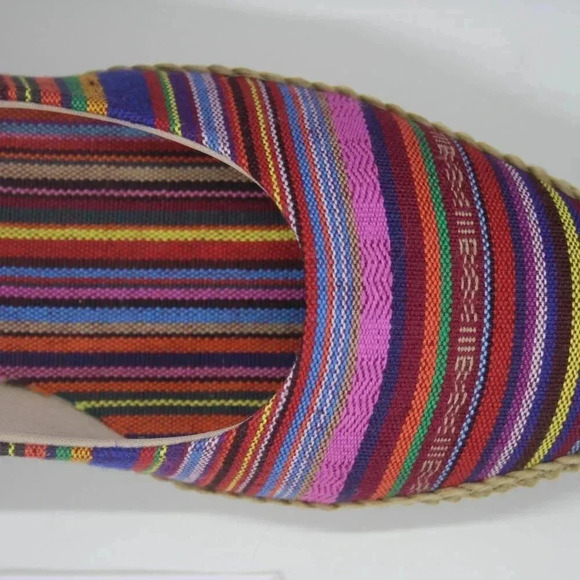 Beacon Women's Multicolor Mexican Aztec Slip-On Espadrilles Wedge Heels 7.5N - Picture 7 of 11